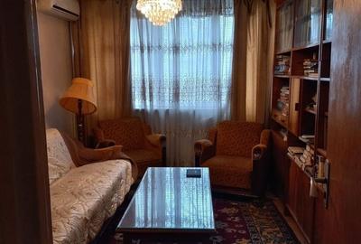Apartament cu 3 camere decomandat în Bucur Obor