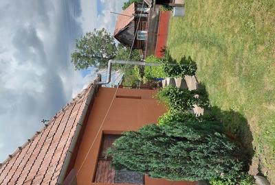 Casă cu 3 camere cu Teren 20 Mp în Petrești - 1