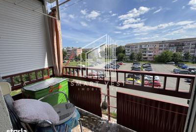 Apartament cu 4 camere decomandat în Micro 16