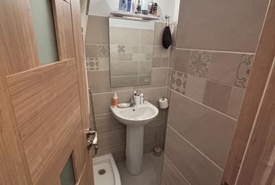 Garsonieră decomandată în Central