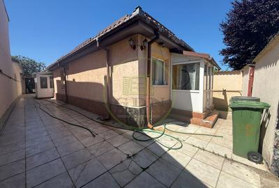 Casă individuală cu 3 camere cu Canalizare în Ișalnița - 1