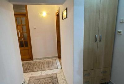 Apartament cu 3 camere decomandat în Obcini
