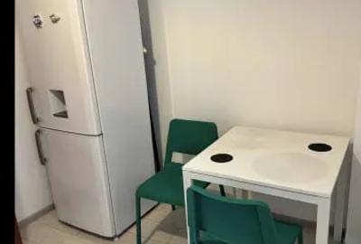 Garsonieră decomandată în Berceni