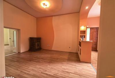 Apartament cu 3 camere în Ultracentral