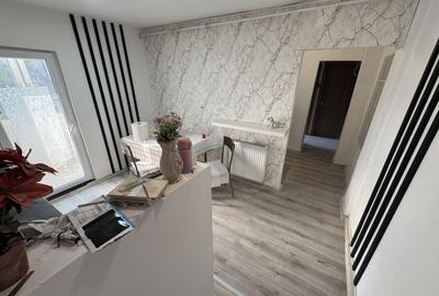 Apartament cu 3 camere decomandat, mobilat în CET - 7