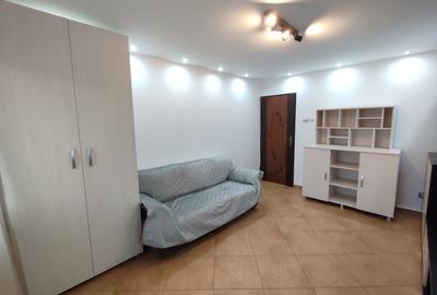 Apartament cu 2 camere decomandat în Central - 2