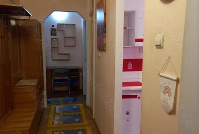 Apartament cu 3 camere semidecomandat în Aradului - 4