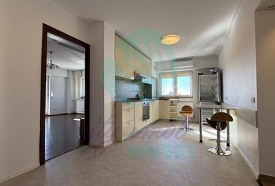 Apartament cu 3 camere decomandat, mobilat în Armeneasca