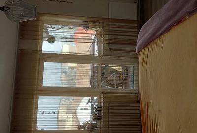 Apartament cu 2 camere decomandat în Micro 4 - 2