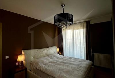Apartament cu 3 camere semidecomandat, mobilat în Europa