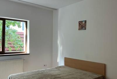Apartament cu 2 camere semidecomandat, mobilat în Gheorgheni