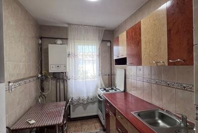 Apartament cu 4 camere în Traian - 4