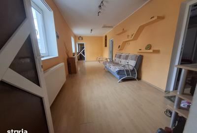 Casă cu 3 camere cu Teren 420 Mp în Mioriței - 5