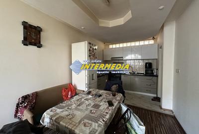 Casă individuală cu 7 camere cu Teren 700 Mp în Cetate - 16