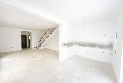 Duplex cu 4 camere cu Canalizare în Moșnița Nouă - 6
