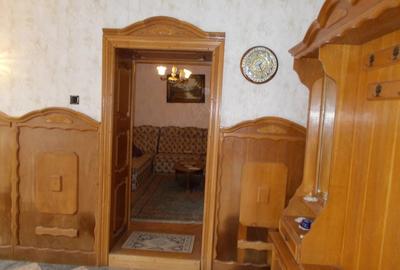 Casă cu 3 camere cu Teren 1689 Mp în Pădureni