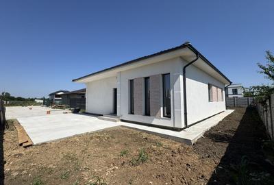 Casă individuală cu 5 camere cu Canalizare în Tunari - 1