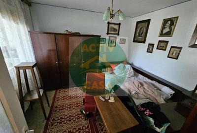 Apartament cu 2 camere nedecomandat în Roman - 3