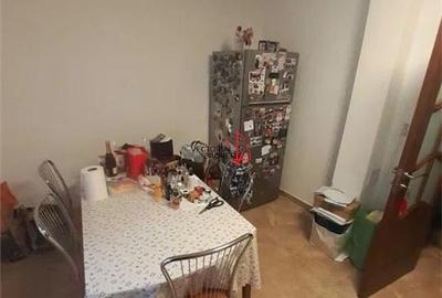Apartament cu 2 camere decomandat în Obor