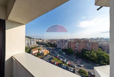Apartament cu 2 camere semidecomandat, mobilat în Răcădău
