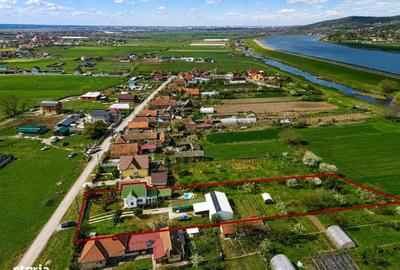 Casă cu 4 camere decomandat în Fughiu