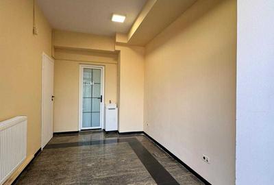Spațiu comercial, de 60 mp, în Exterior Vest - 4