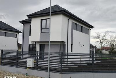 Casă cu 4 camere cu Teren 503 Mp în Tărtășești - 10