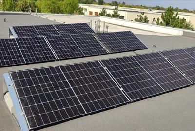 Casă cu 4 camere cu Teren 250 Mp în 1 Decembrie