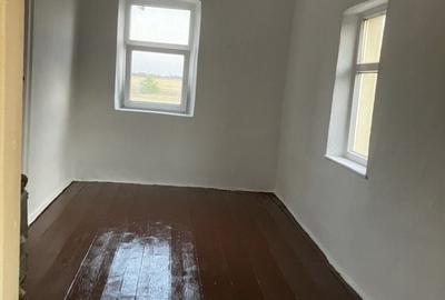 Casă cu 3 camere în Grăniceri