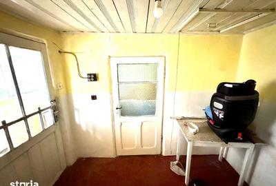 Casă cu 2 camere cu Teren 160 Mp în Central