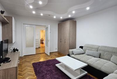 Apartament cu 3 camere decomandat în Central - 1