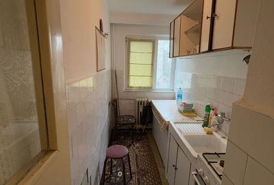 Apartament cu 3 camere semidecomandat în Central - 10