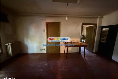 Casă cu 7 camere cu Garaj în Băneasa - 1