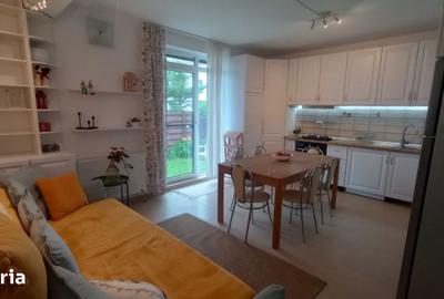 Apartament cu 4 camere, mobilat în Europa