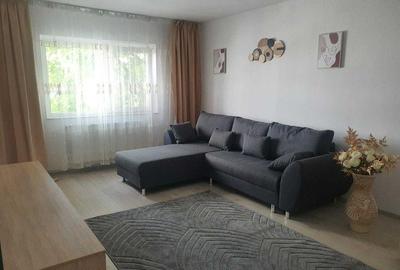 Apartament cu 3 camere decomandat în Cug