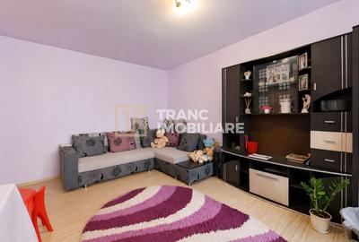 Apartament cu 3 camere decomandat, mobilat în Alfa - 1