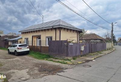 Casă cu 3 camere în CFR - 9