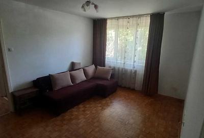 Apartament cu 2 camere semidecomandat în Decebal
