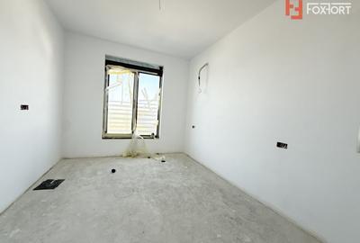 Duplex cu 4 camere cu Canalizare în Săcălaz - 5