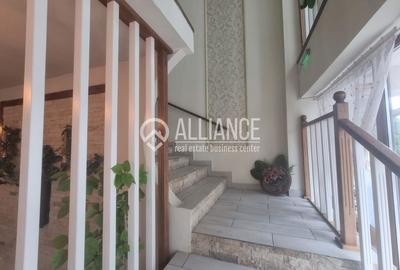 Spațiu comercial, de 320 mp, în Central - 13