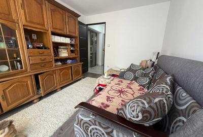Apartament cu 3 camere decomandat în Central - 1