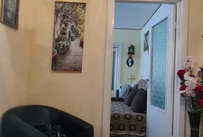 Apartament cu 3 camere decomandat în Piața Centrală - 6