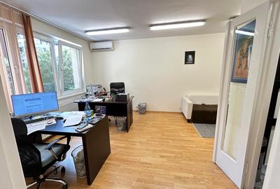 Apartament cu 2 camere decomandat în Calea Victoriei