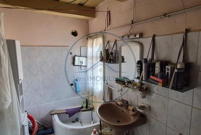 Casă cu 3 camere cu Teren 1116 Mp în Lunca