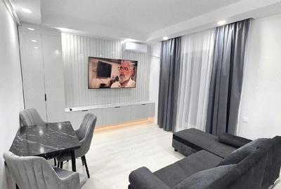 Apartament cu 3 camere decomandat în Tunari