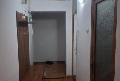 Apartament cu 3 camere semidecomandat în Central - 2