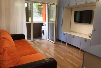 Apartament cu 2 camere decomandat în Răcădău