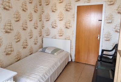 Apartament cu 3 camere decomandat în Obor