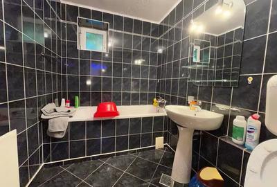 Apartament cu 3 camere decomandat în Central - 3