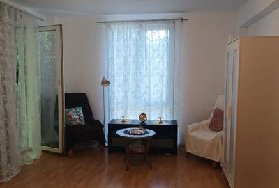 Garsonieră decomandată în Plopilor - 1